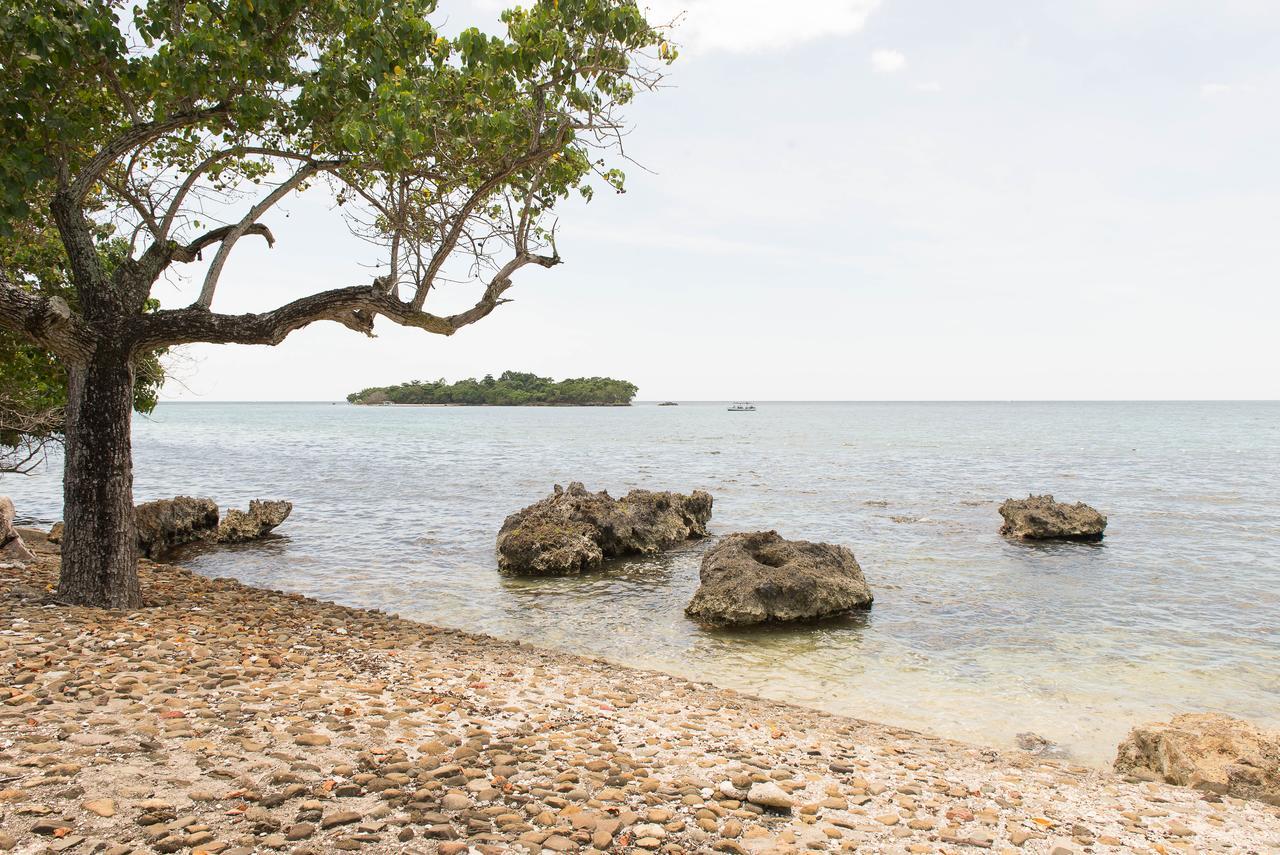 Paradise On The Rocks Негрил Экстерьер фото
